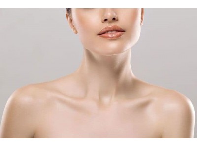Cura collo e décolleté