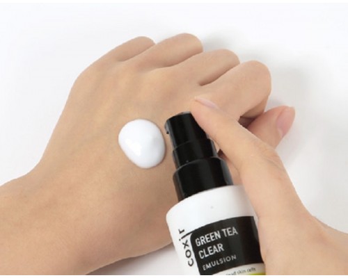 Emulsione viso purificante al tè verde Coxir