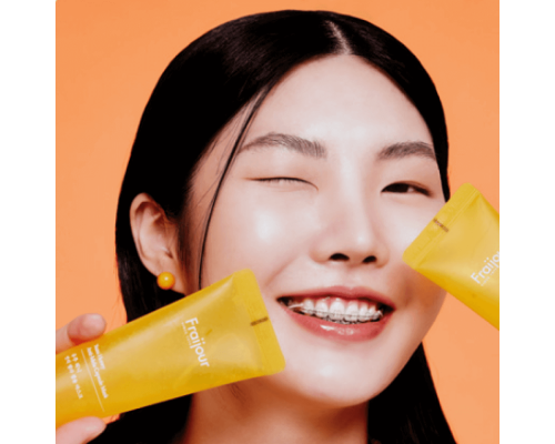 Maschera antimacchie al miele ed estratto Yuzu Capsule Fraijour