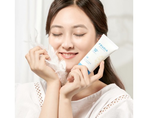 Essenza idratante per ultra-protezione solare SPF50+ PA++++ Frudia