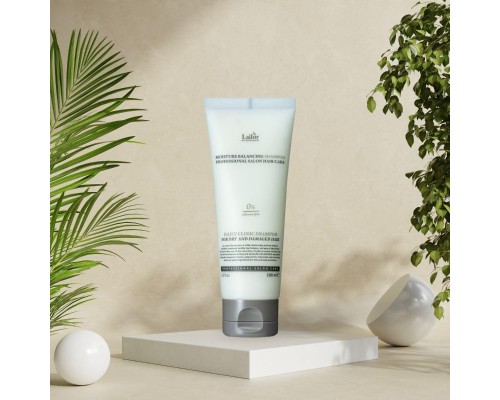 Shampoo equilibrante e idratante L'ador 