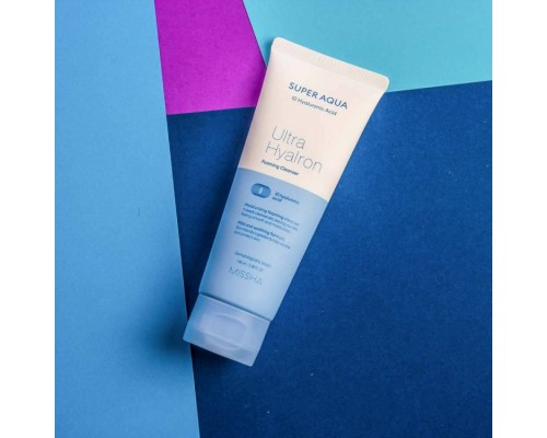 Schiuma detergente all'acido ialuronico Super Aqua Ultra Hyaluron Missha