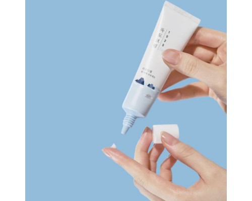 Crema contorno occhi 1025 Dokdo Round Lab