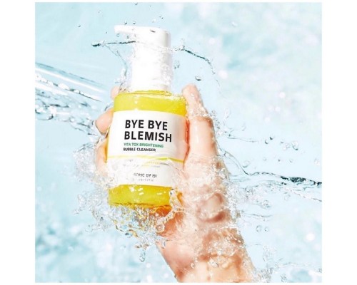 Detergente Bubble illuminante anti macchie alle vitamine Some By Mi
