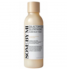 Toner illuminante al glutatione e galactomyces con consistenza di latte Some By Mi