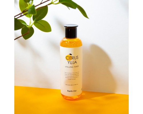 Toner rivitalizzante Citrus Yuja FarmStay 